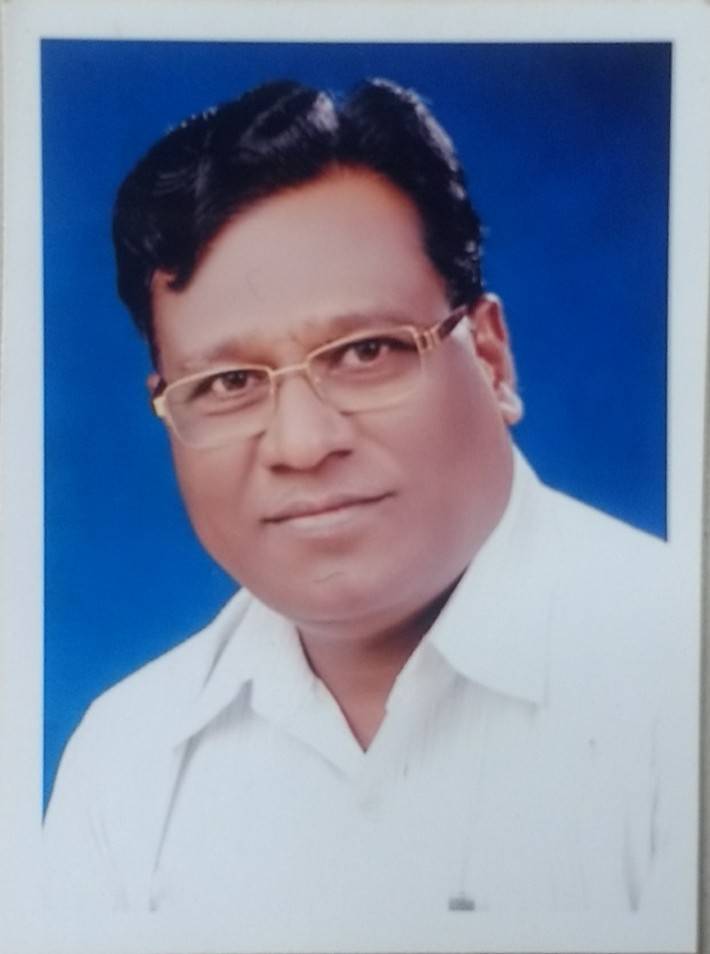 श्री.बाबुराव कोटंबे,संचालक, गणेश वाचनालय,परभणी 